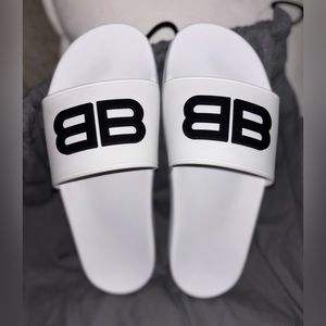 Balenciaga BB Slides